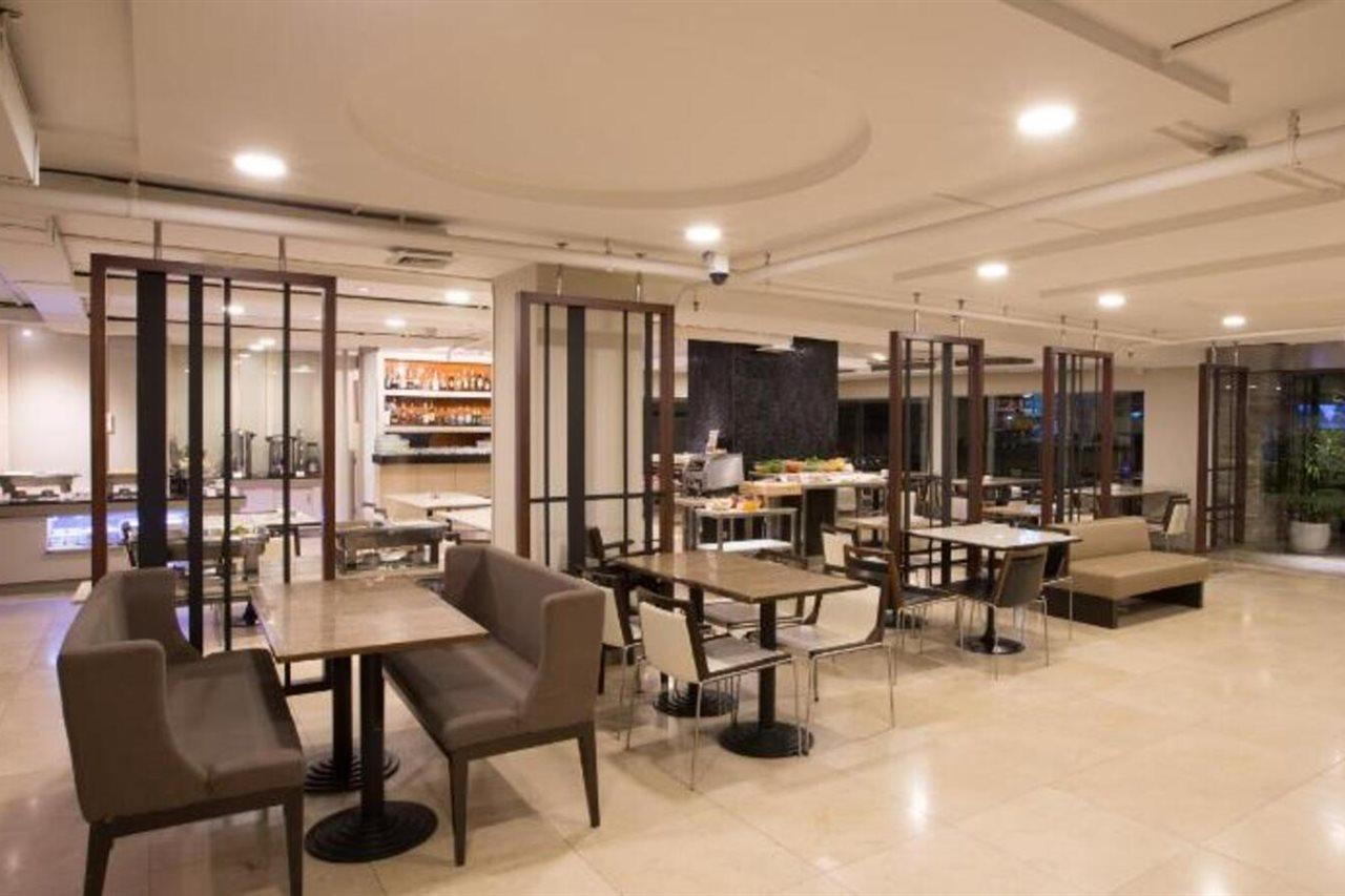 Seasons Siam Hotel Bangkok Dış mekan fotoğraf