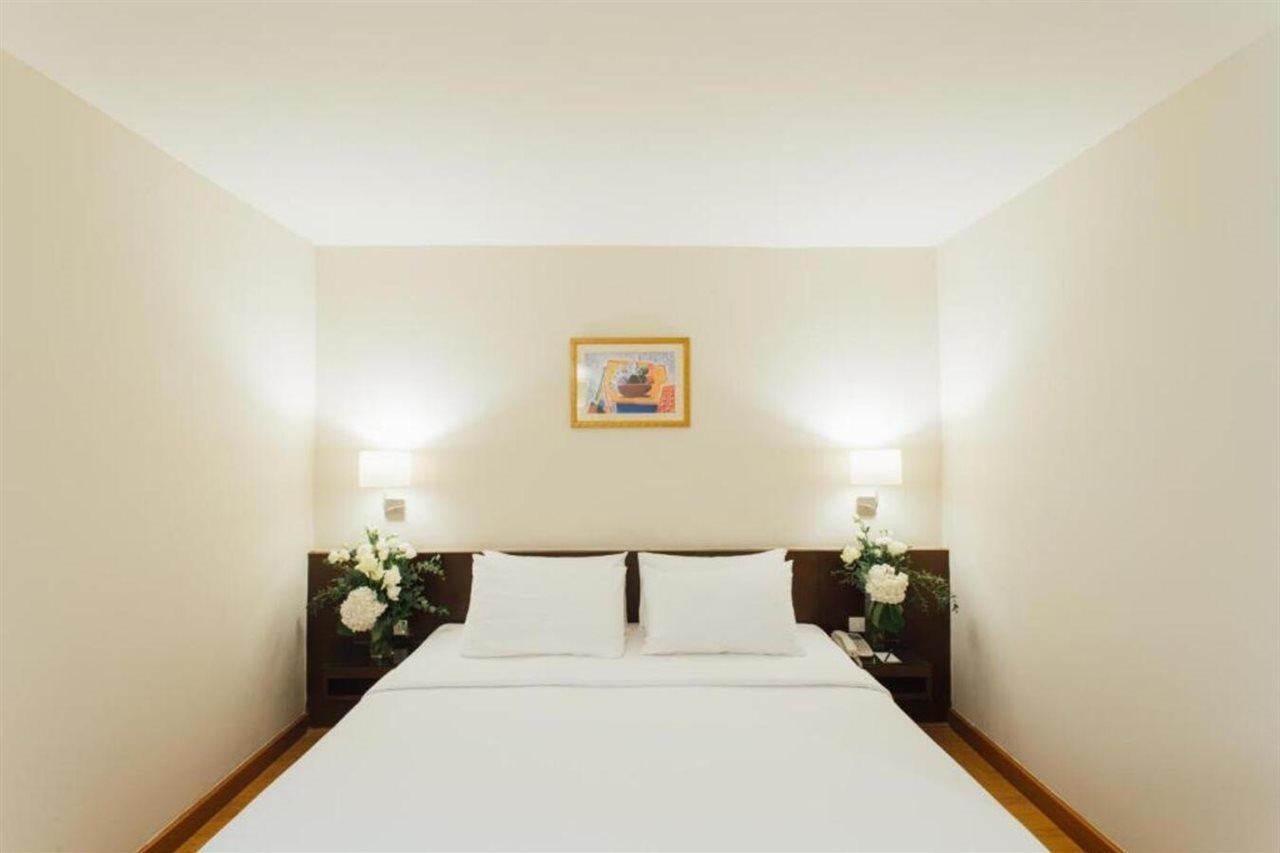 Seasons Siam Hotel Bangkok Dış mekan fotoğraf