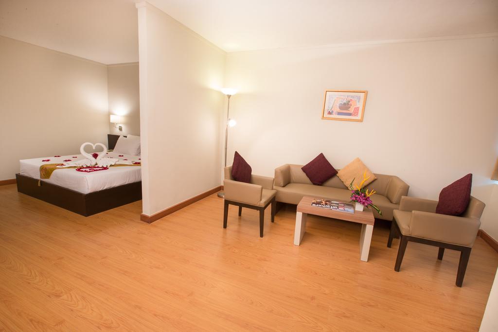 Seasons Siam Hotel Bangkok Dış mekan fotoğraf