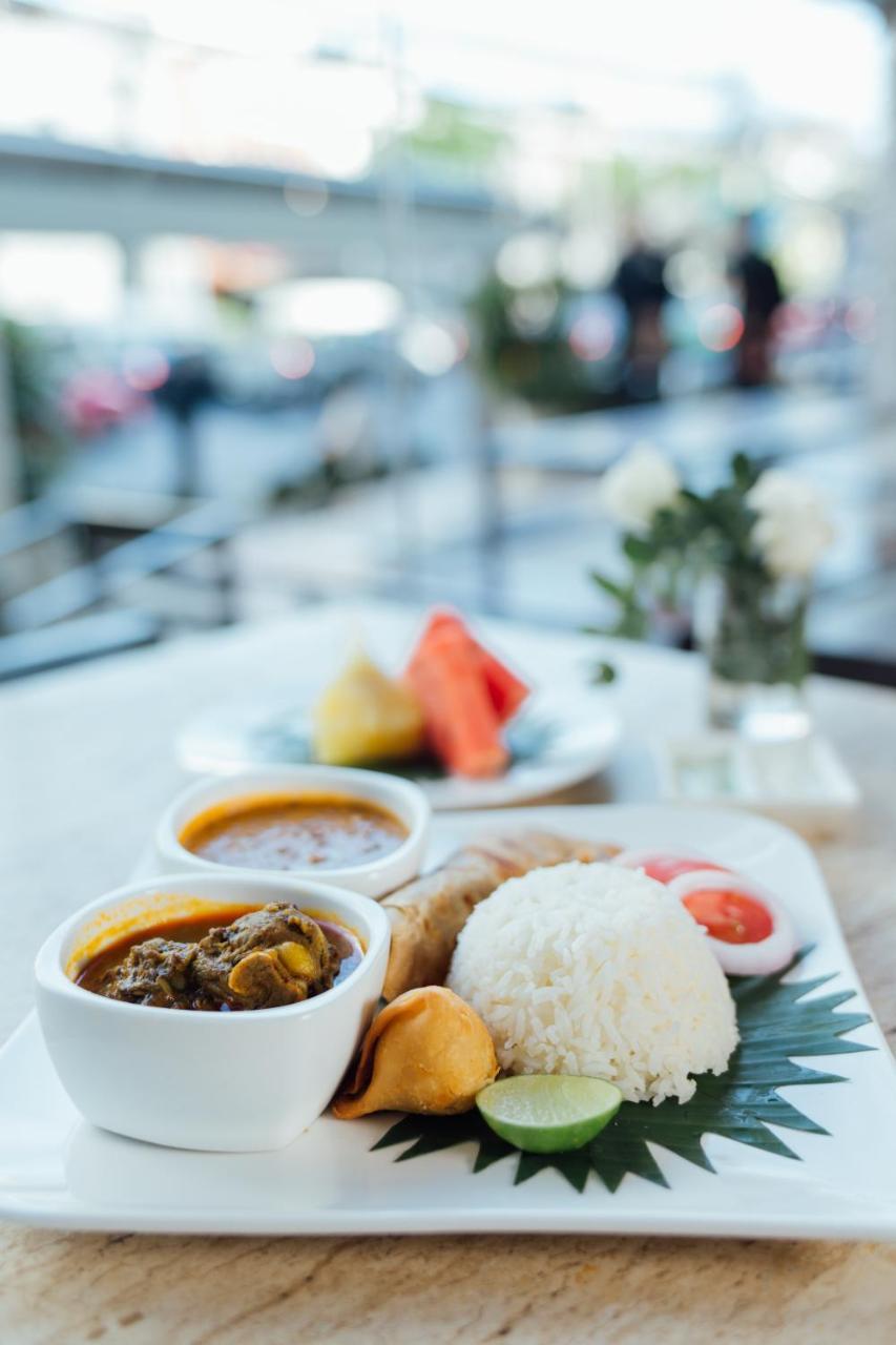 Seasons Siam Hotel Bangkok Dış mekan fotoğraf